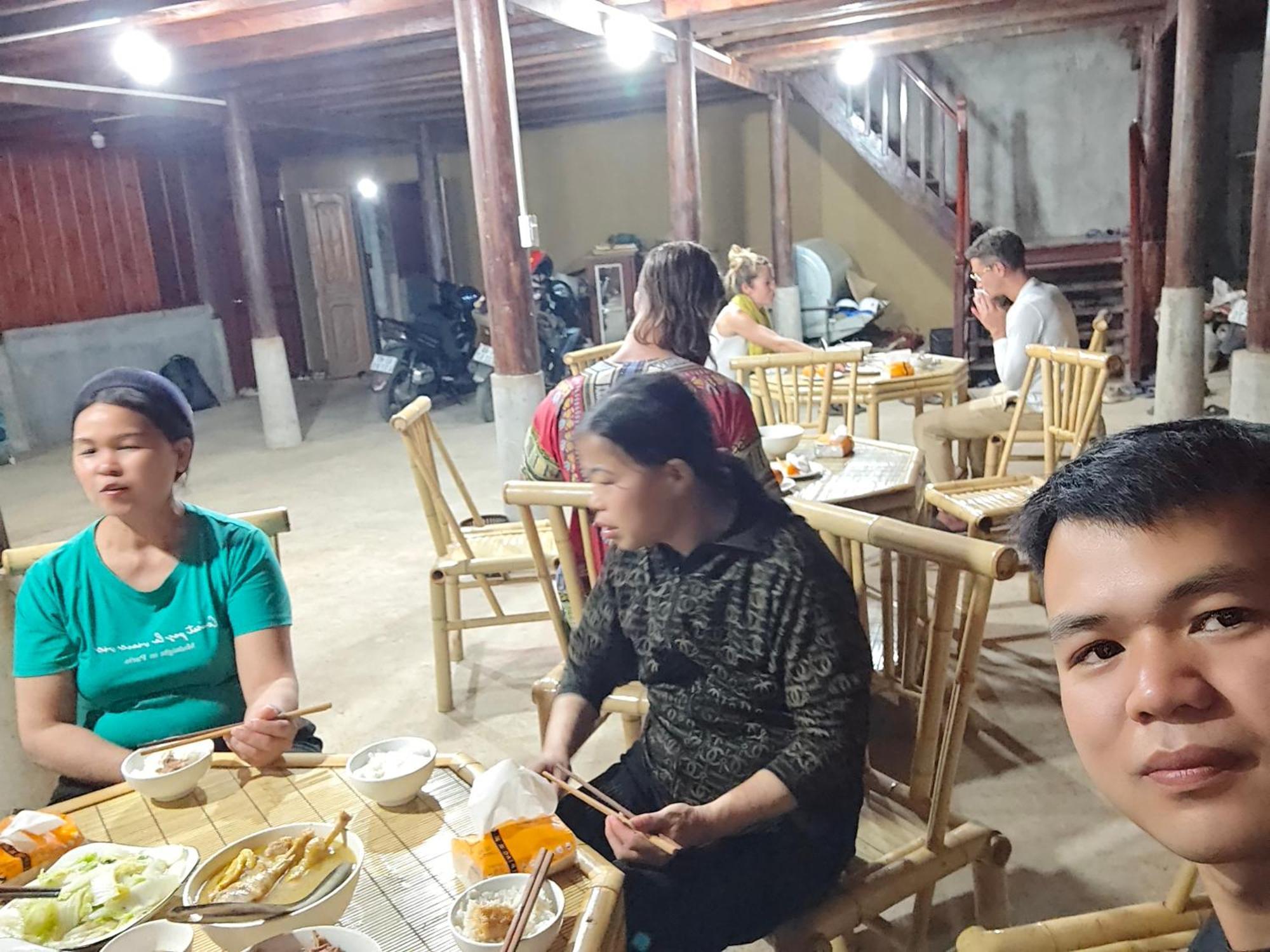 Nung An Homestay Quang Uyen Extérieur photo